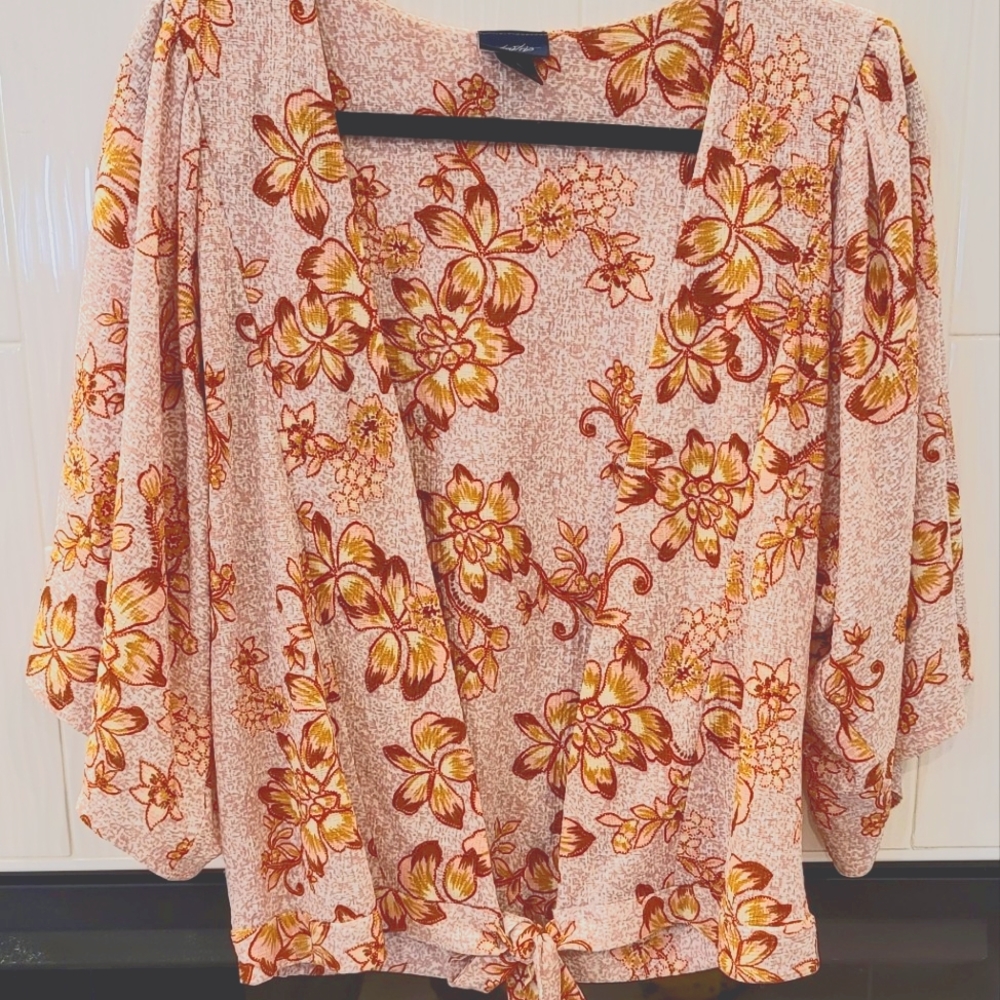 Daytrip Floral Print Front Tie Komono Size M